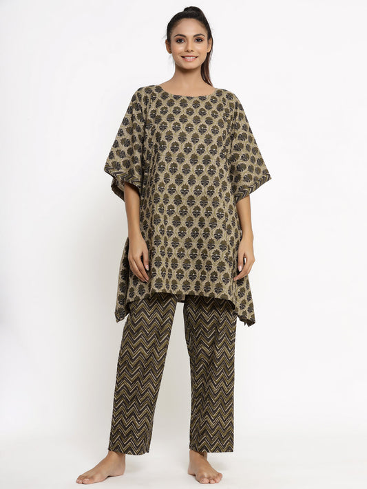 Women's Self Desgin Cotton Fabric Kaftan & Pant Brown Color