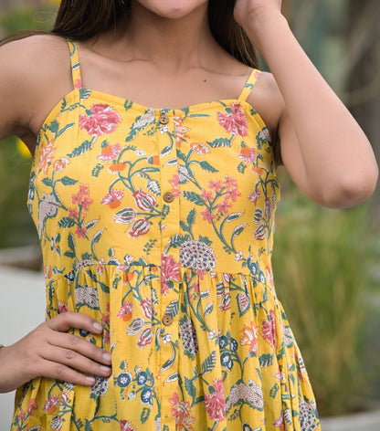 Women's Yellow Floral Printed Tiered Dress