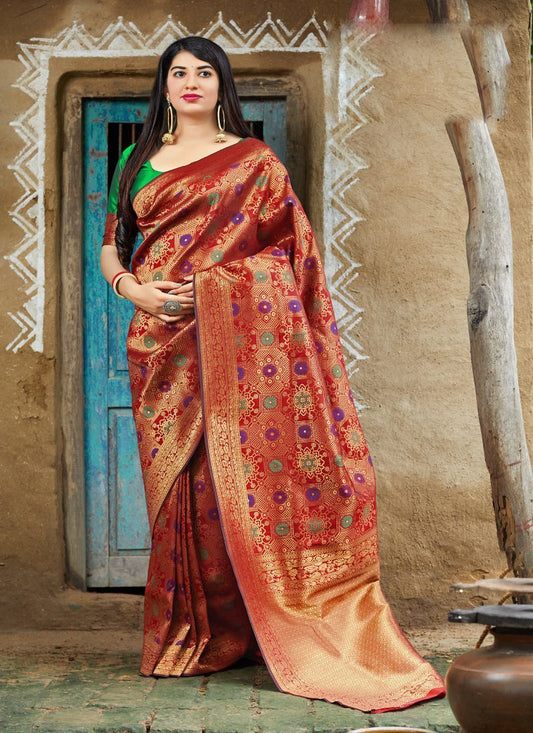 Women's Festive Function Wear Banarasi Silk Saree2