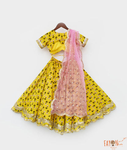 Girl's Yellow Printed Lehenga Choli And Organza Dupatta