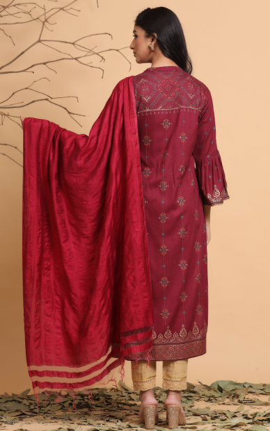 Women's Wine Rayon Printed Straight Kurta Dupatta Set With Rubber-Band