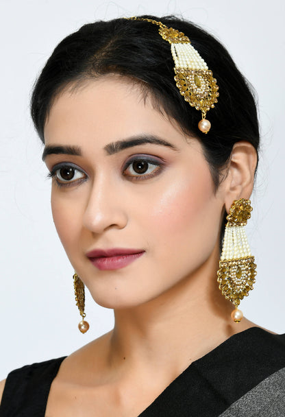 Golden Kundan & Pearls Earrings with Tikka Jker_107