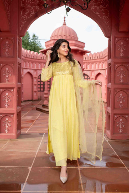 Women's Light Yellow Nayra Kurta Set - Label Shaurya Sanadhya