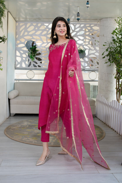 Women's Hand Work Pink Kurta Set (3pcs set) - Label Shaurya Sanadhya