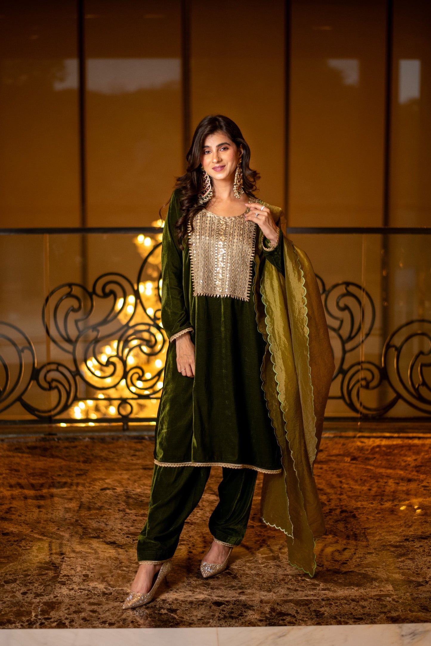 Women's Velvet Dark Olive Kurta Set - Label Shaurya Sanadhya