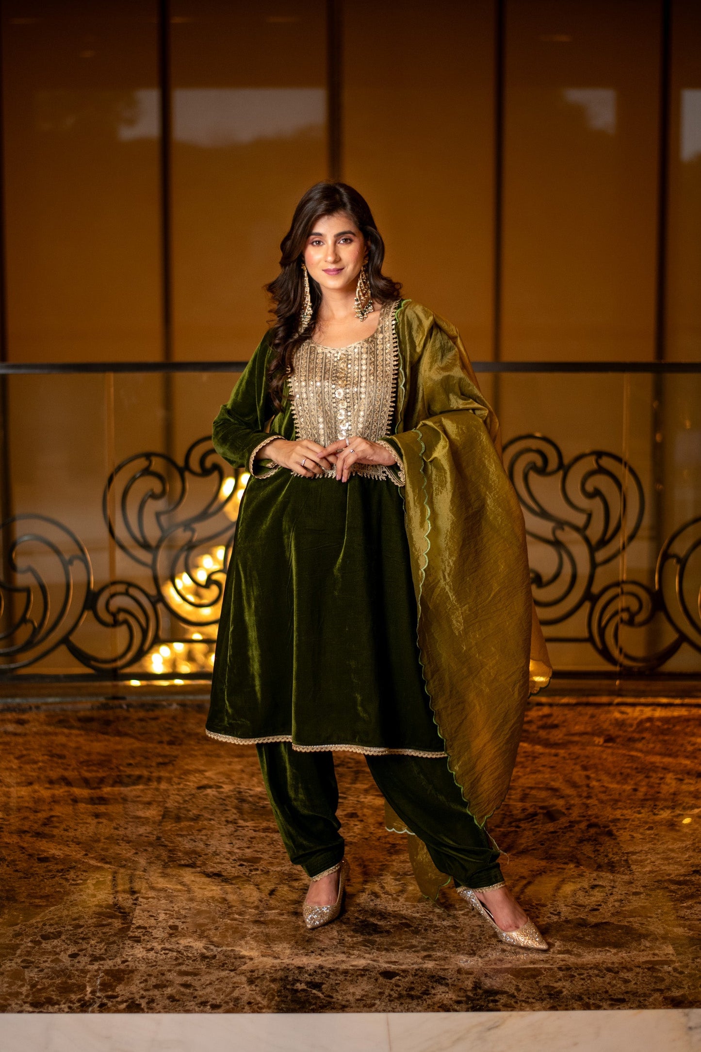 Women's Velvet Dark Olive Kurta Set - Label Shaurya Sanadhya