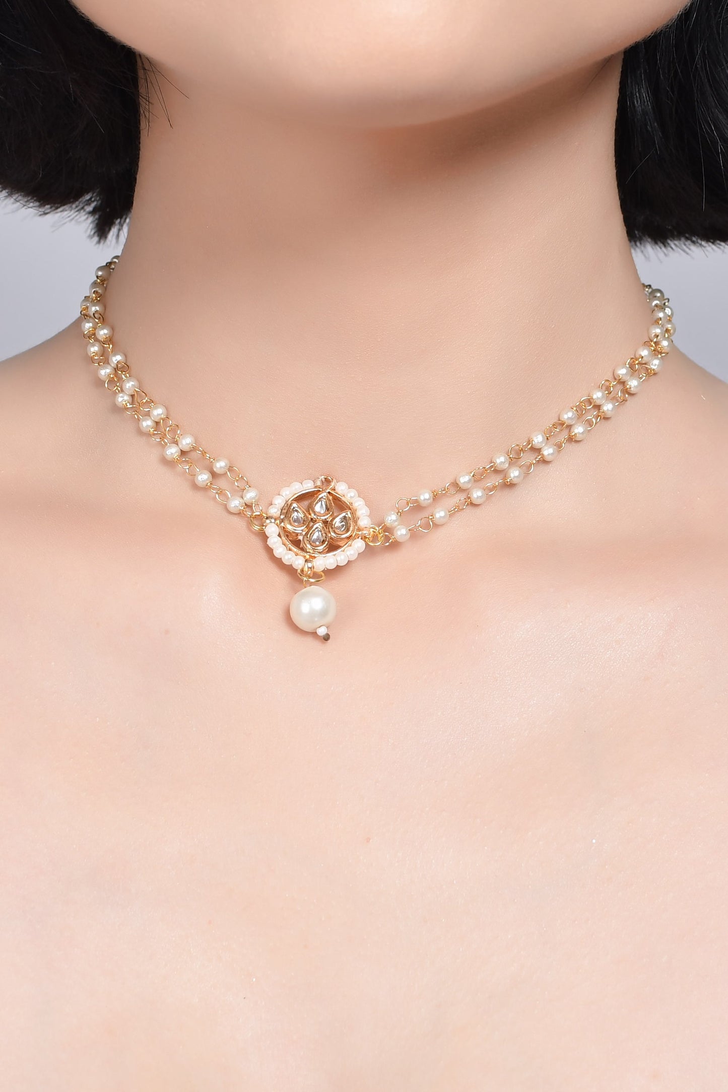 Women Pearl Kundan Choker Chain (1 Pc Set)