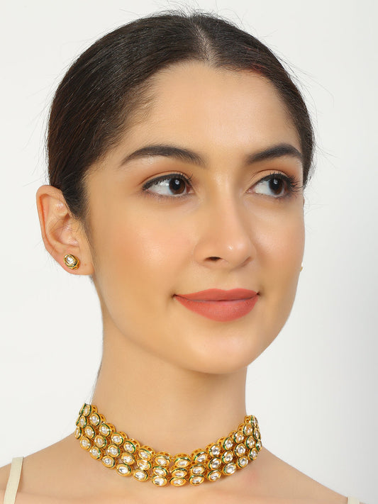 Women's Handcrafted Kundan Choker With Pair Of Earrings