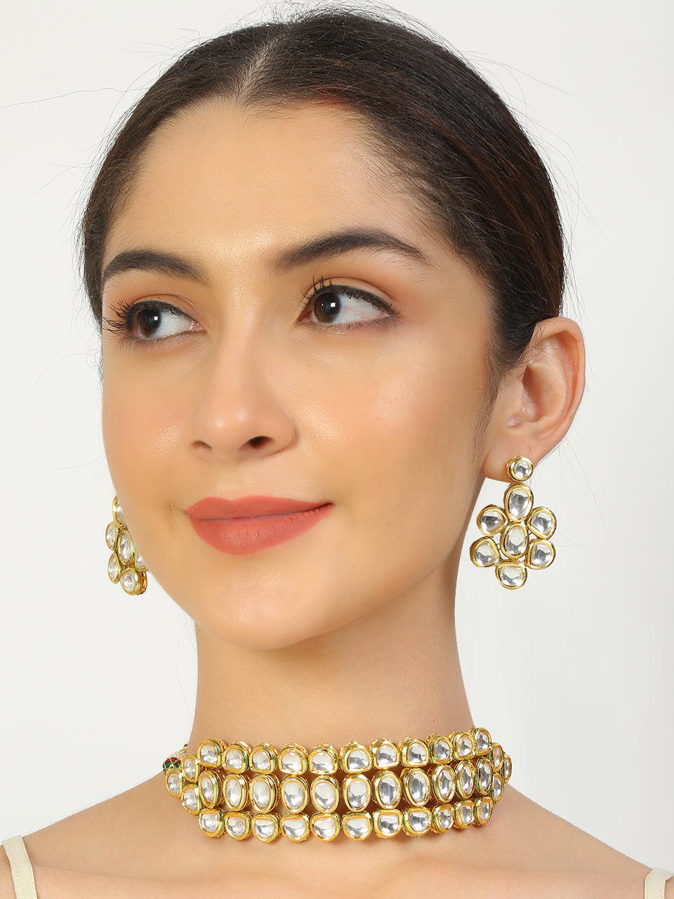 Women's Kundan Choker With Earrings