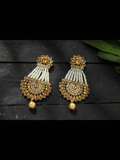 Trendia High Quality Earrings with Kundan & Pearls work Jker_108