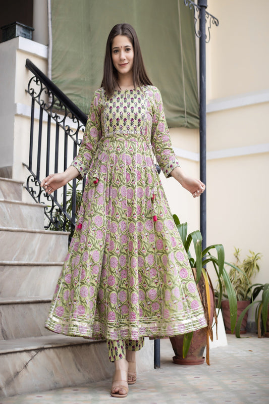 Women's Green Floral Anarkali Kurta Pant Set