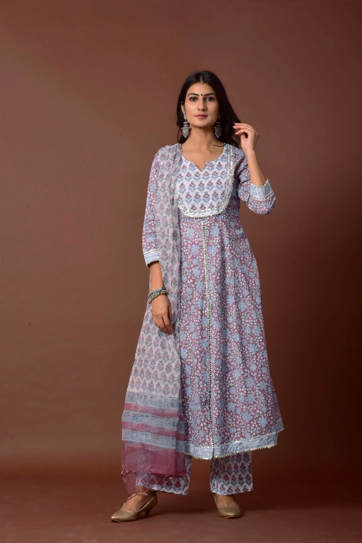 Women's Lilac & White Anarkali suit