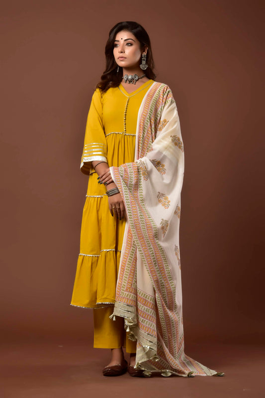 Women's Parzia Haldi Suit Set