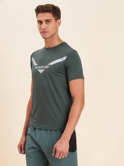 Men's Dark Olive NO DAYS OFF Dry Fit T-Shirt - LYUSH-MASCLN