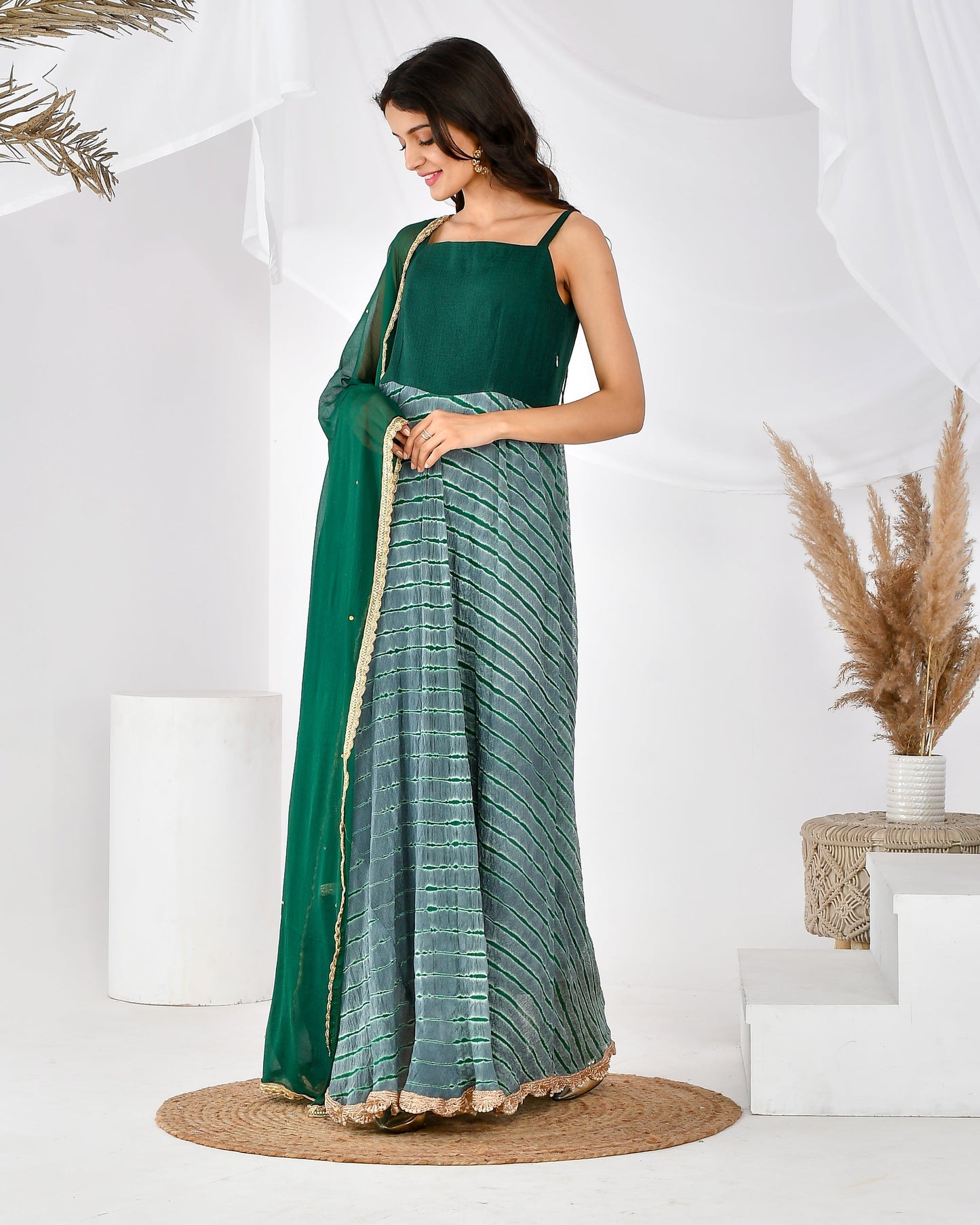 Women's grey and green leheriya set