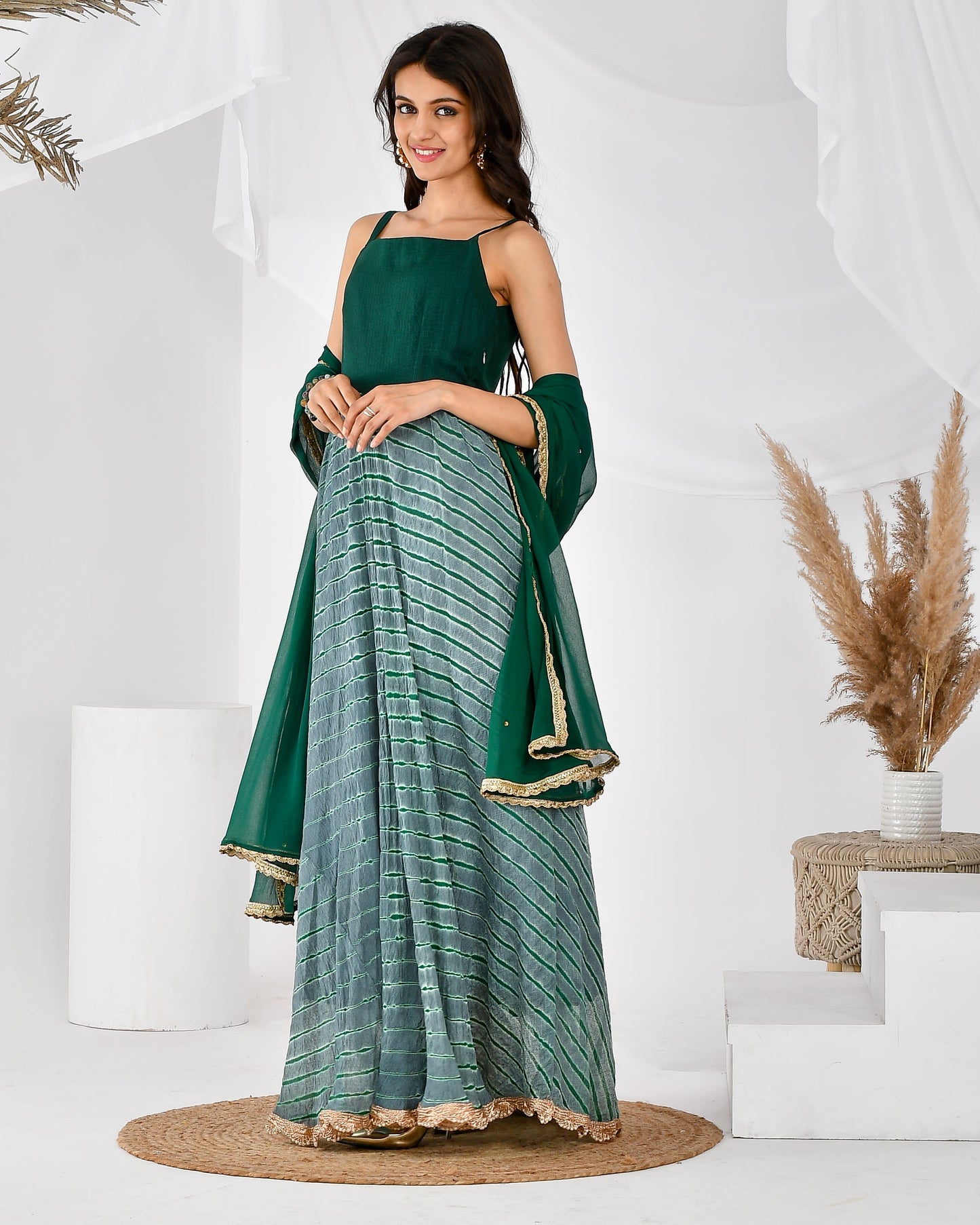 Women's grey and green leheriya set