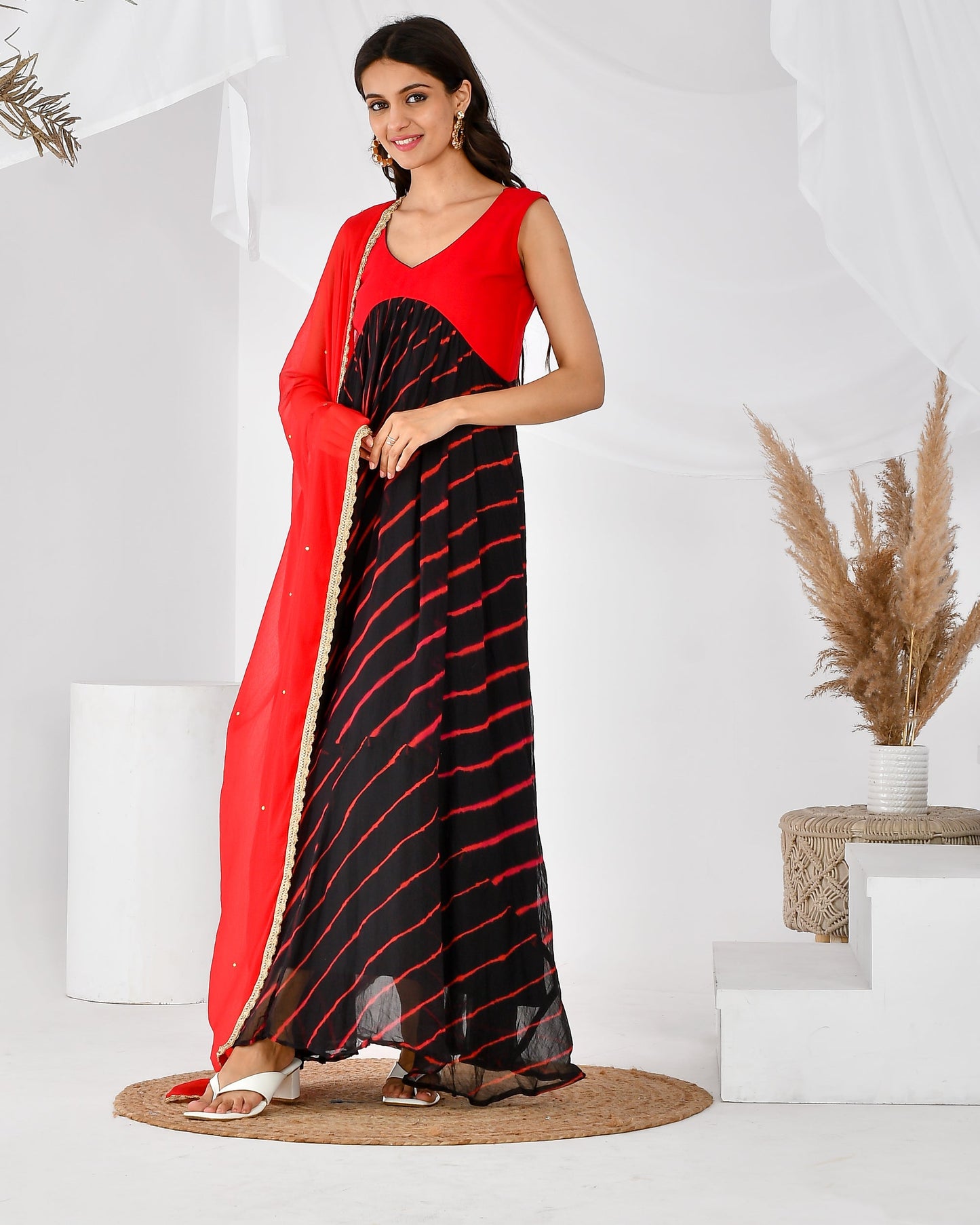 Women's BLACK RED LEHERIYA SET