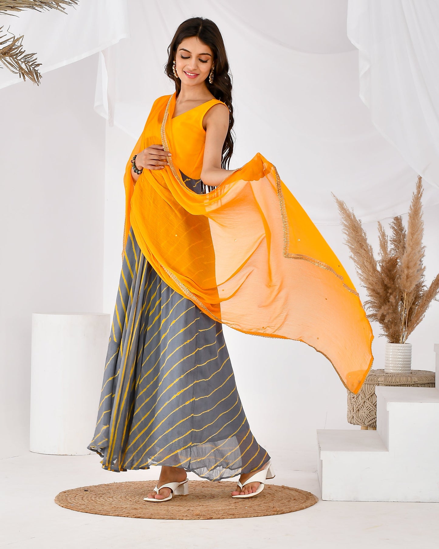 Women's YELLOW AND GREY LEHERIYA SET