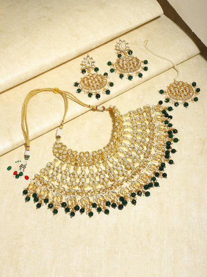 Women's Kundan Choker With Earrings