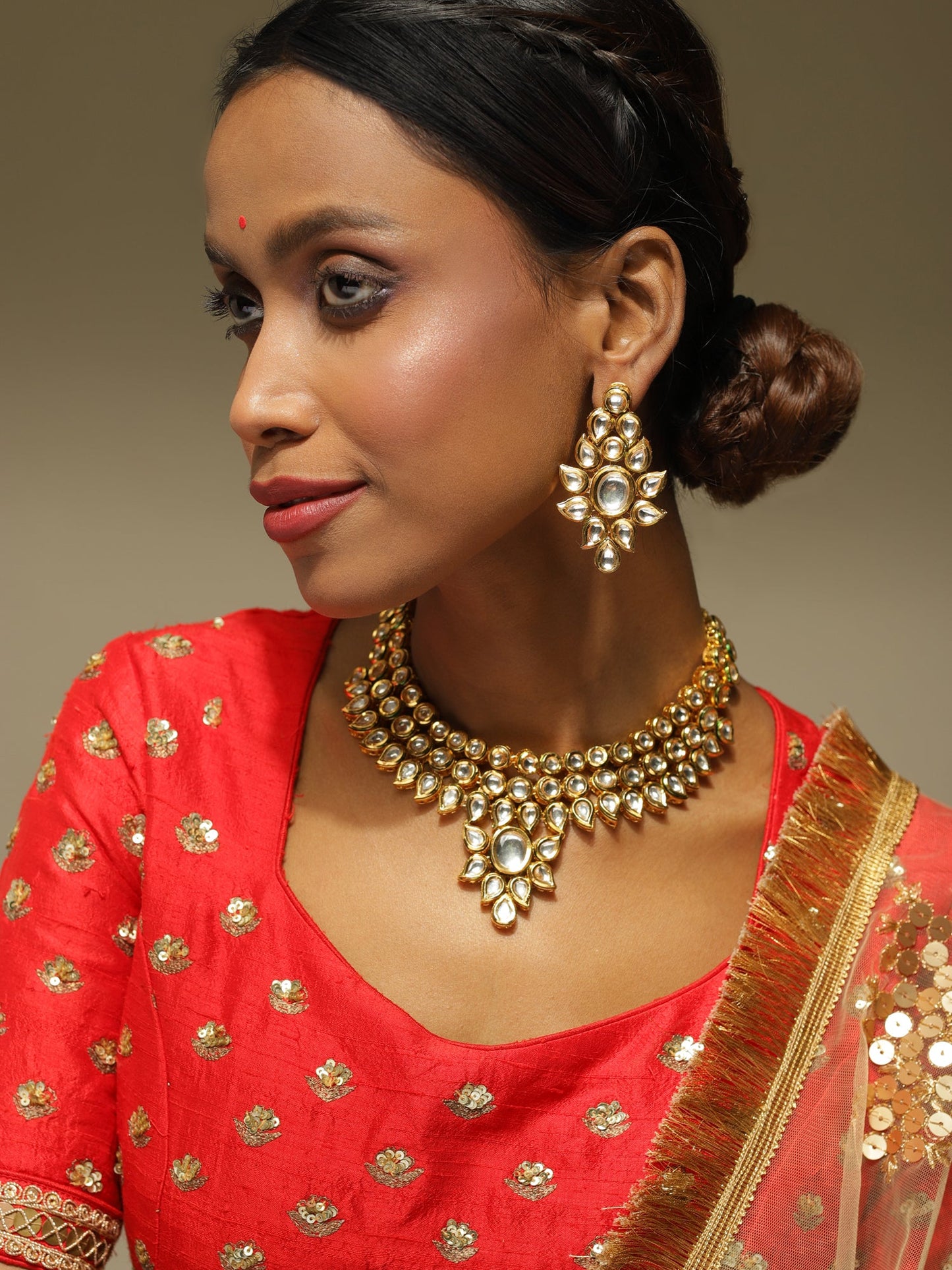 Women's Kundan Choker With Studs