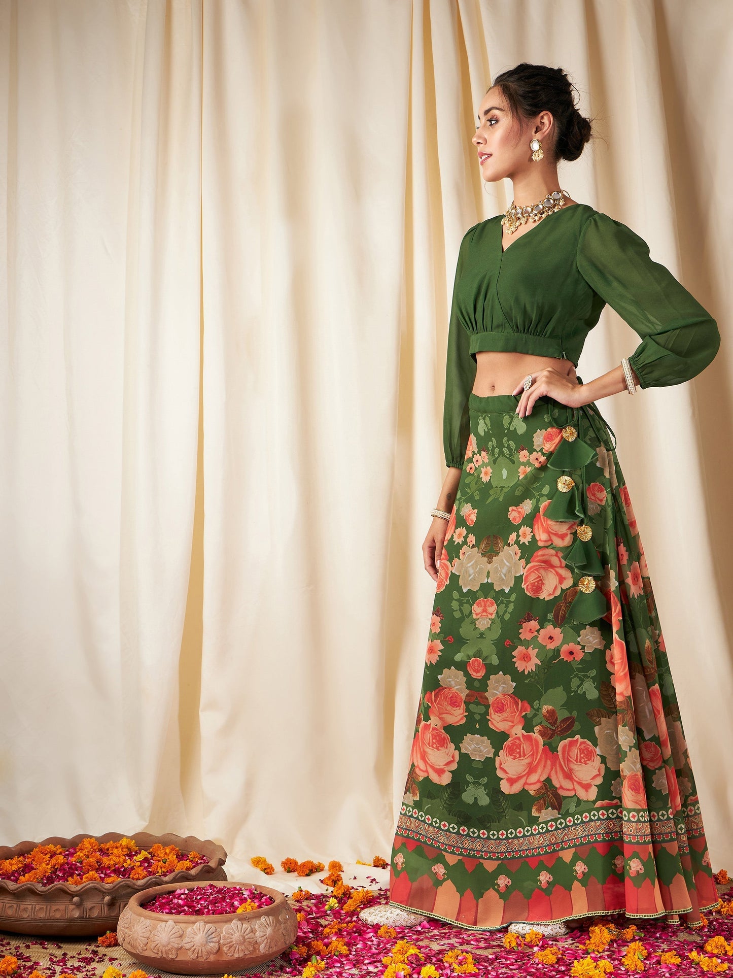 Women's Green & Peach Floral Bias Flared Skirt With Crop Top