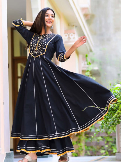 Women's Blissful Black Heavy Anarkali Suit Set