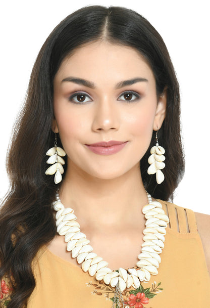 Trendia Traditional Cream Colour Seap design Necklace with Chain Jkms_080