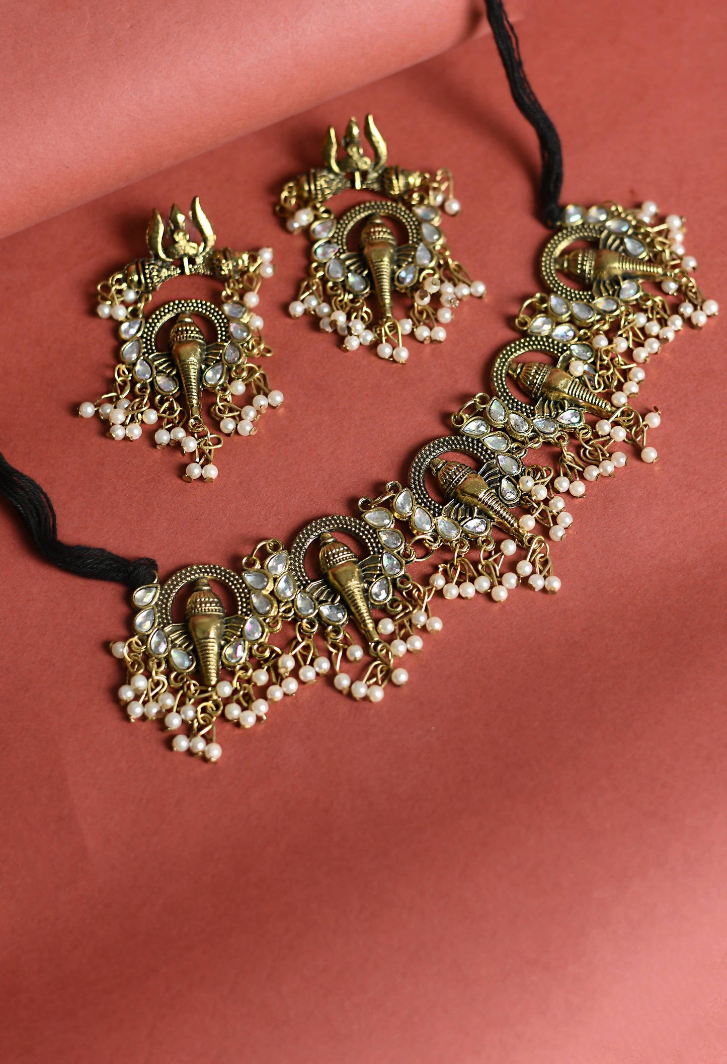 Trendia Ganesha design Necklace with Earrings Jkms_103