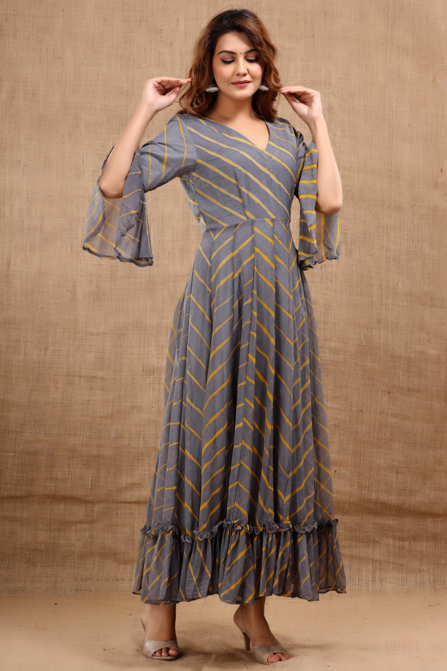 Women's Meher Leheriya Grey Dress With Cotton Lining