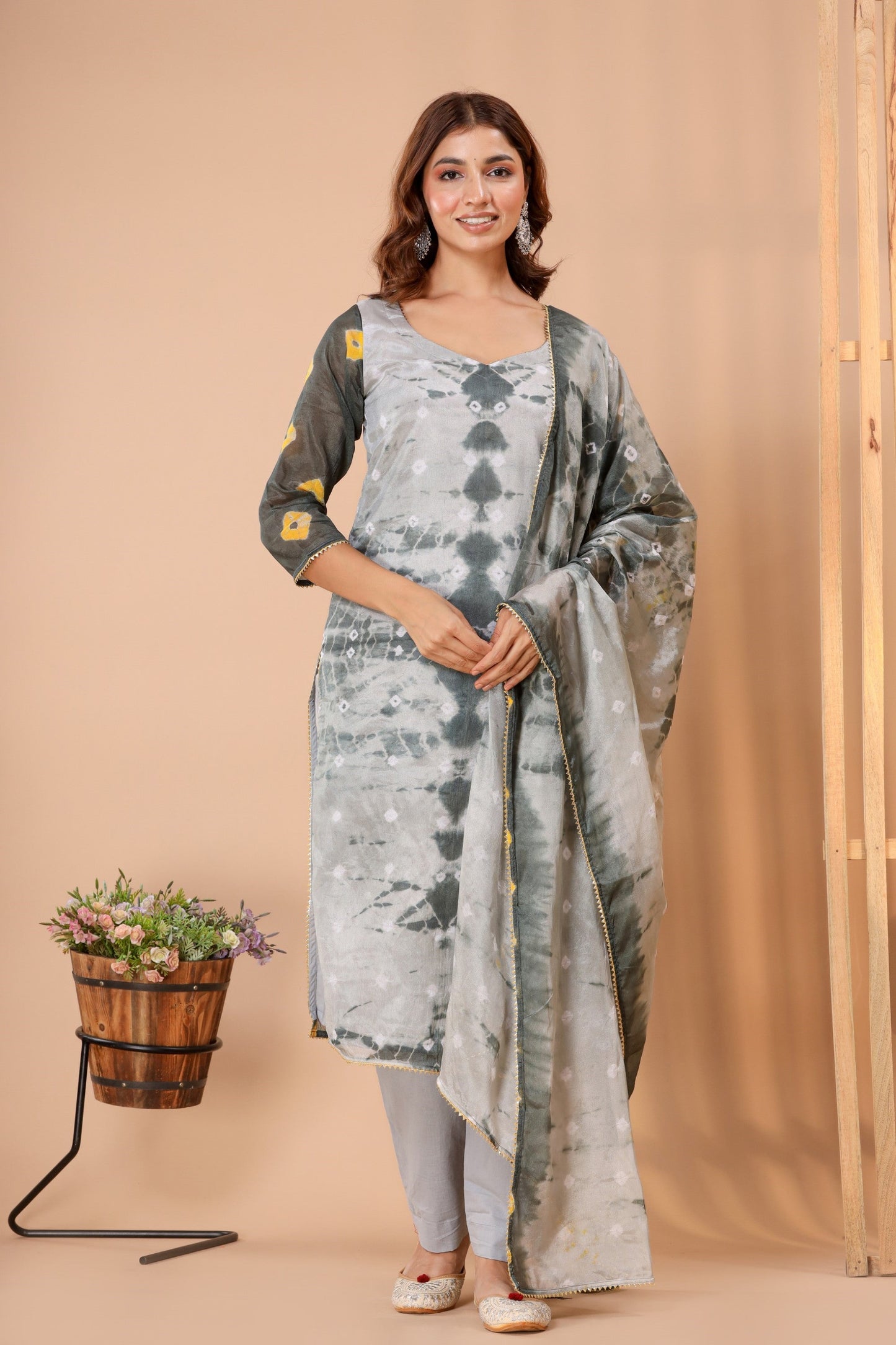 Women's Grey Tie Die Suit Set