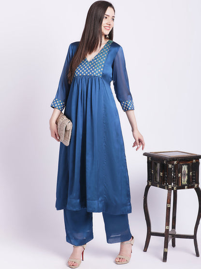 Women's Alluring Blue Yoke Gathered Kurti With Palazzo