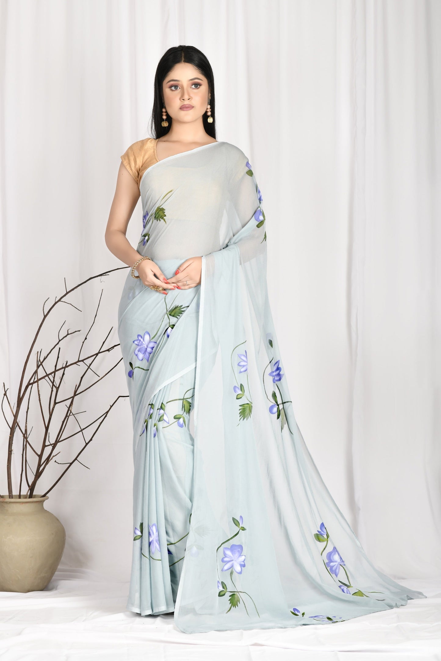 Women's Hand Painted Grey Saree With All-Over Vegetable Dyes With Blouse