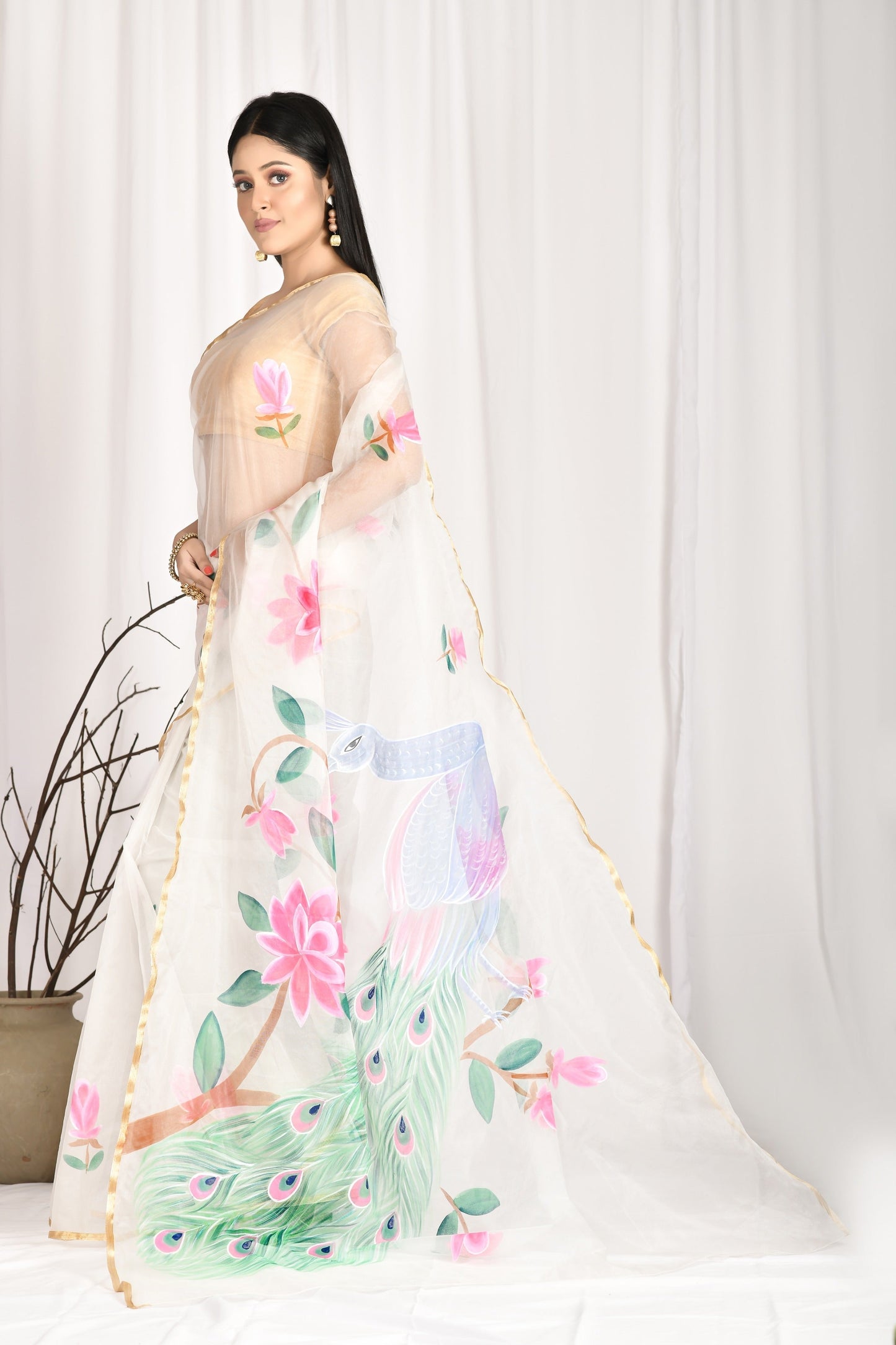 Women's Hand Painted Off White Saree With All-Over Vegetable Dyes With Blouse