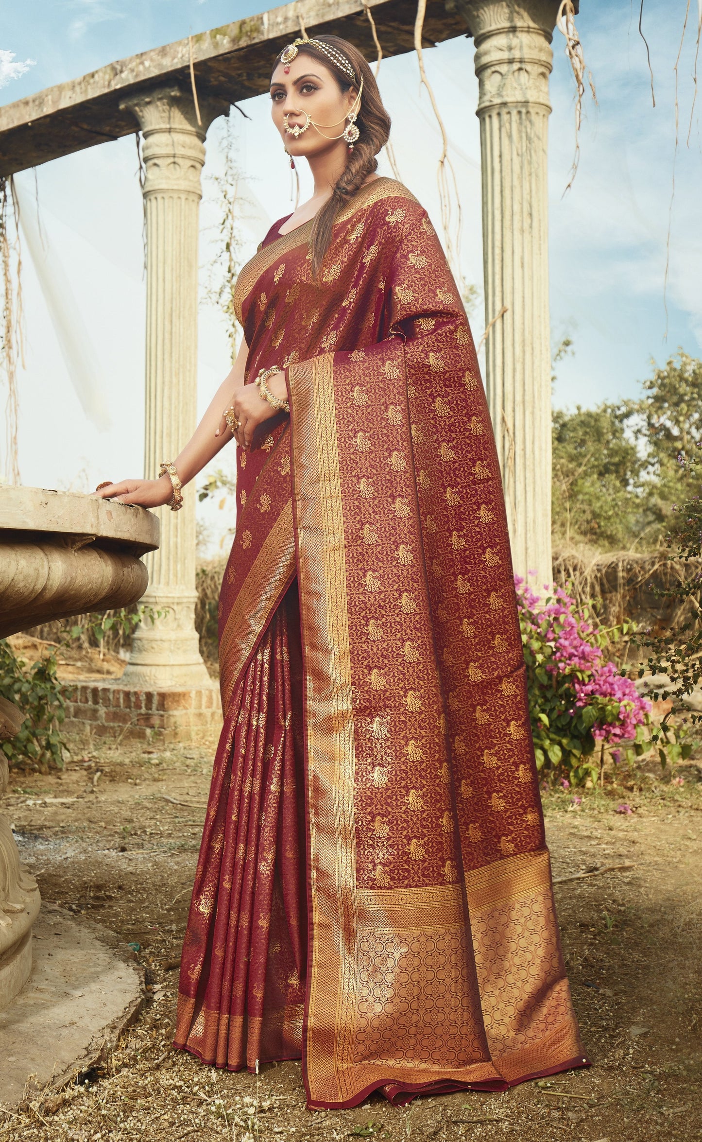 Women's Maroon color Banarasi Silk Woven saree