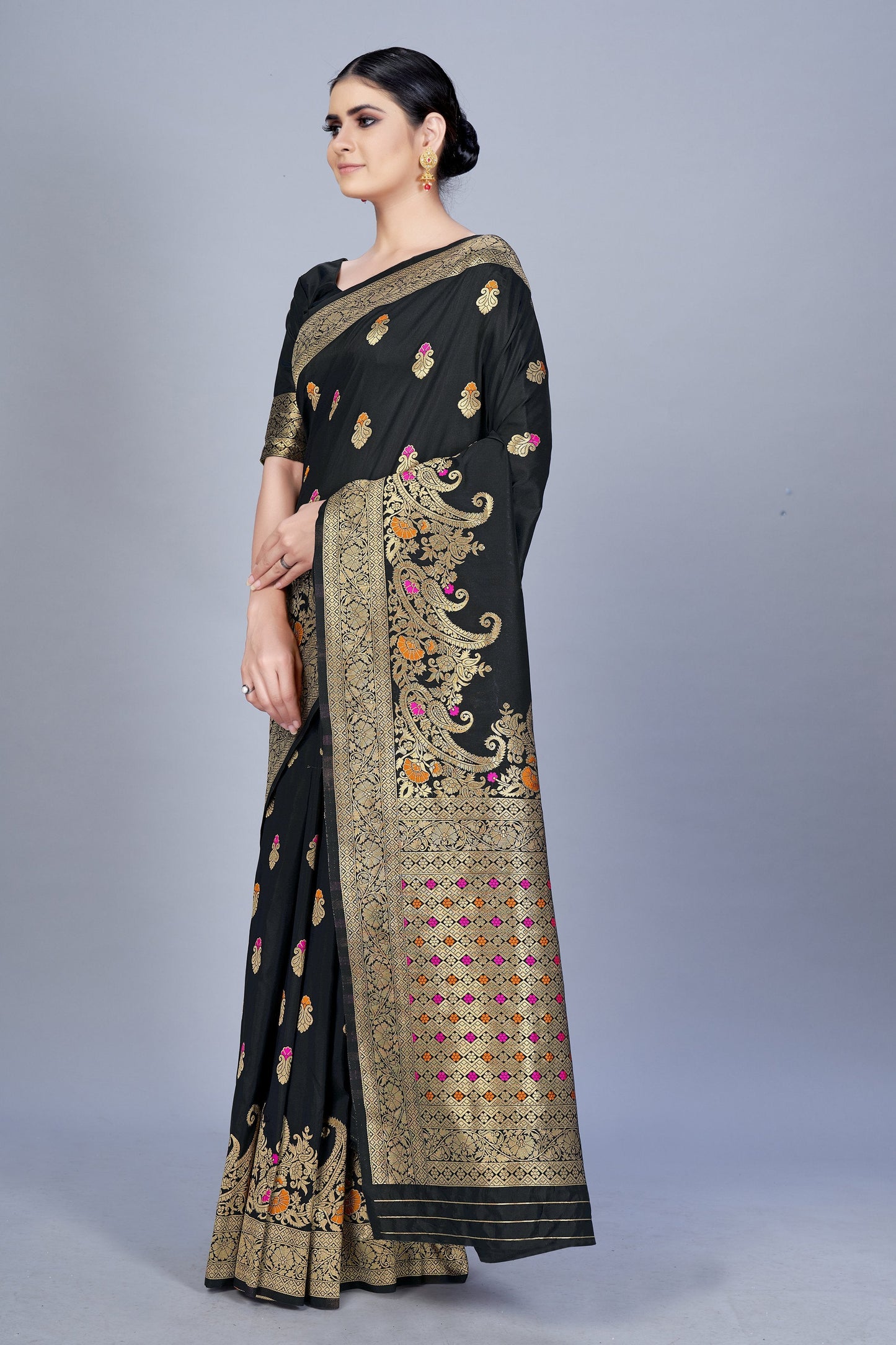 Women's Banarasi silk Woven Saree