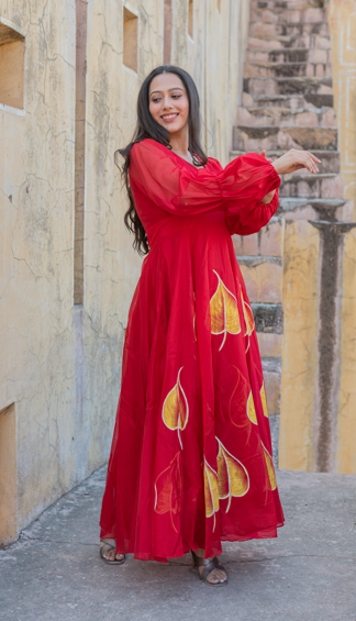 Women's Banno Hand Painted Bell Sleeves Red Gown