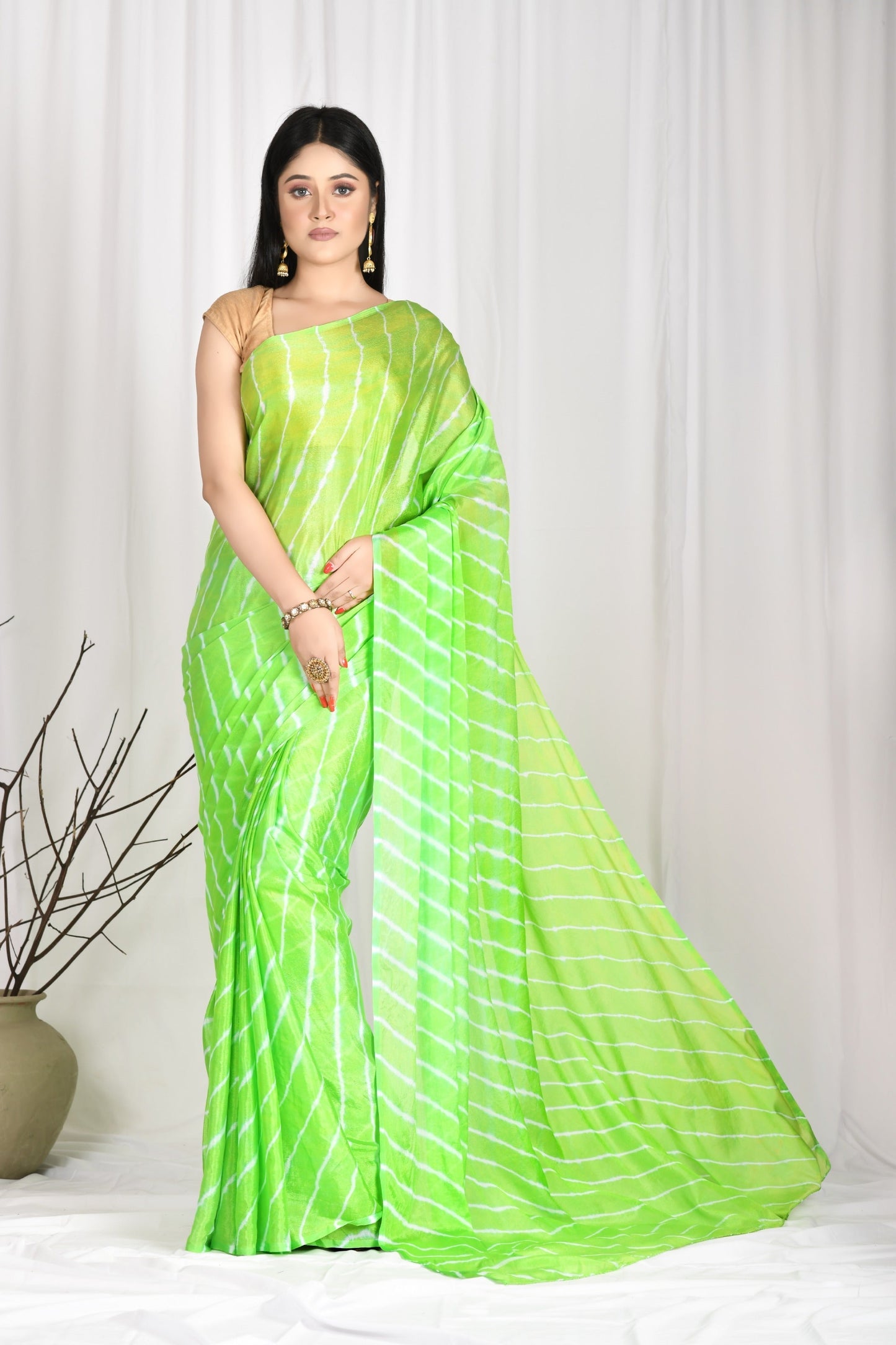 Women's Hand Tie And Die Leheriya Chinnon Saree