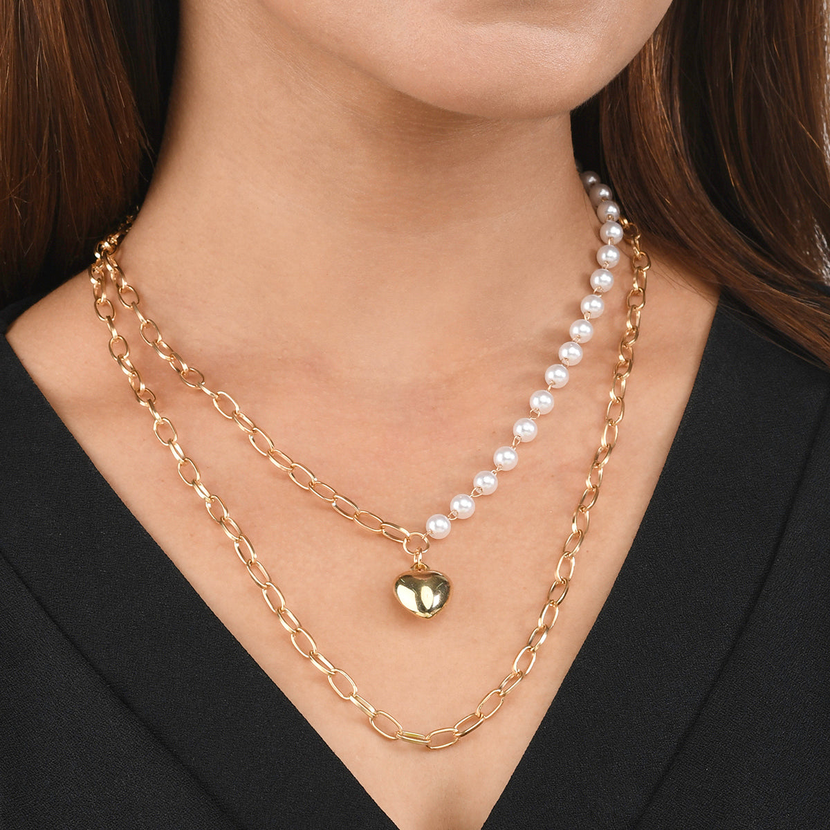 Women's Trendy Essentials Faux Pearls Heart Motif Chain Necklace