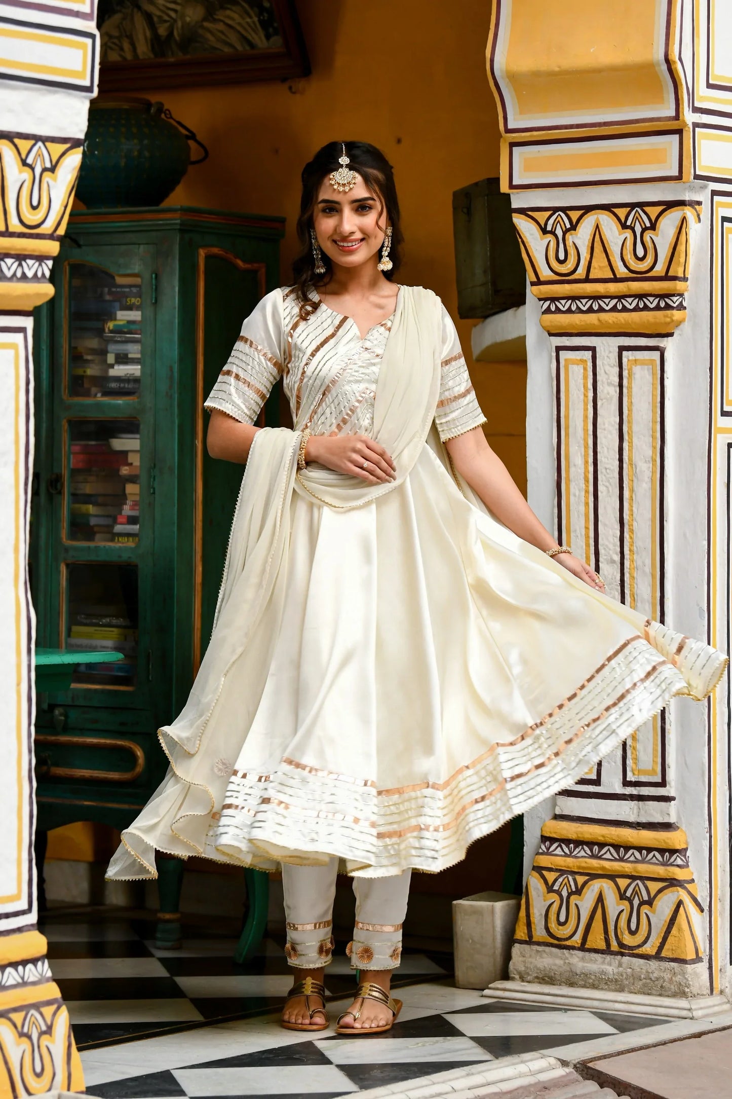 Women's Anarkali White Suit- 3Pc Set