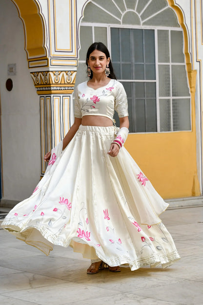 Women's Off-White Lehenga Choli In Satin Silk- (3Pc Set)