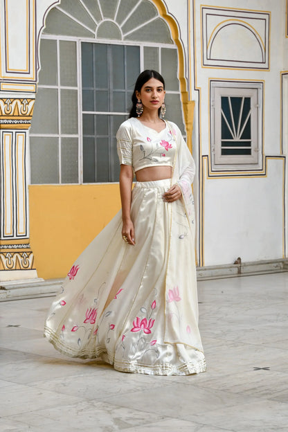 Women's Off-White Lehenga Choli In Satin Silk- (3Pc Set)