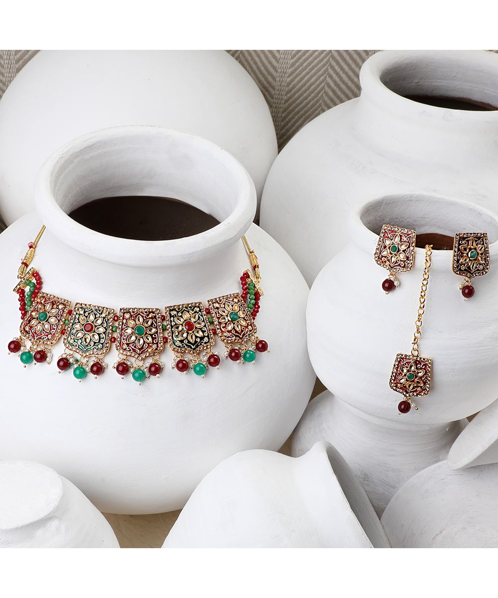 Women's Traditional Gold Plated Kundan and Stone studded Statement Choker with Earrings and Maangtikka