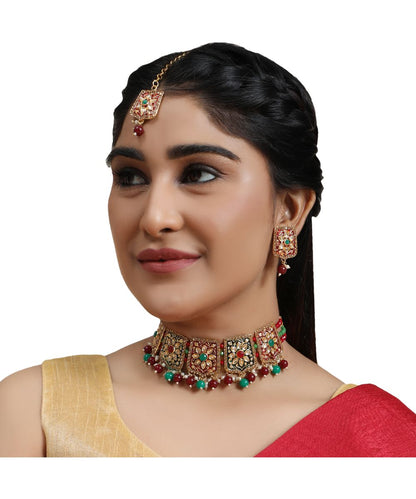 Women's Traditional Gold Plated Kundan and Stone studded Statement Choker with Earrings and Maangtikka