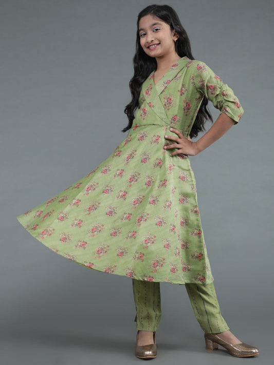 Girl's Green Floral Print Kurta With Pant