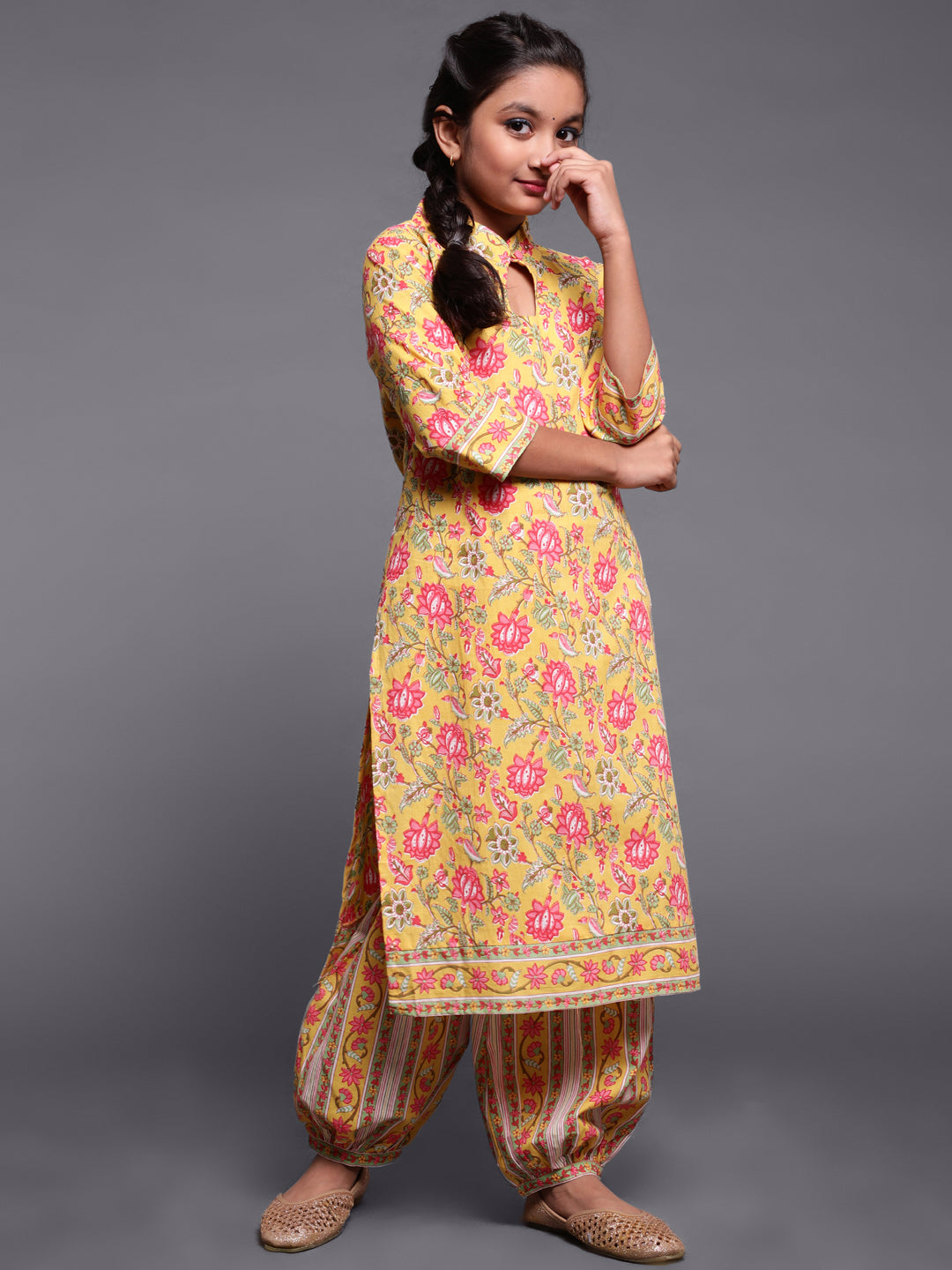 Girl's Yellow Floral Print Kurta With Balloon Palazzo