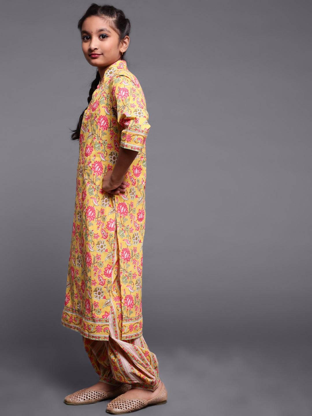 Girl's Yellow Floral Print Kurta With Balloon Palazzo