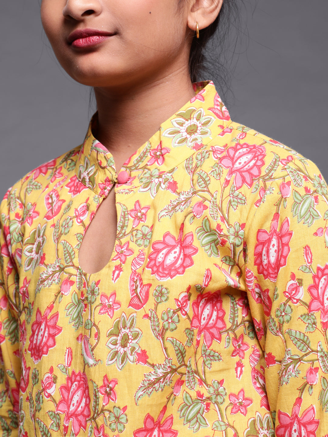 Girl's Yellow Floral Print Kurta With Balloon Palazzo