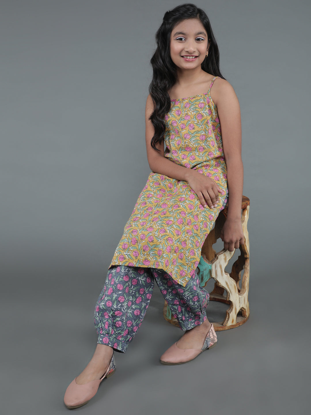 Girl's Mustard & Grey Floral Print Kurta With Balloon Palazzo