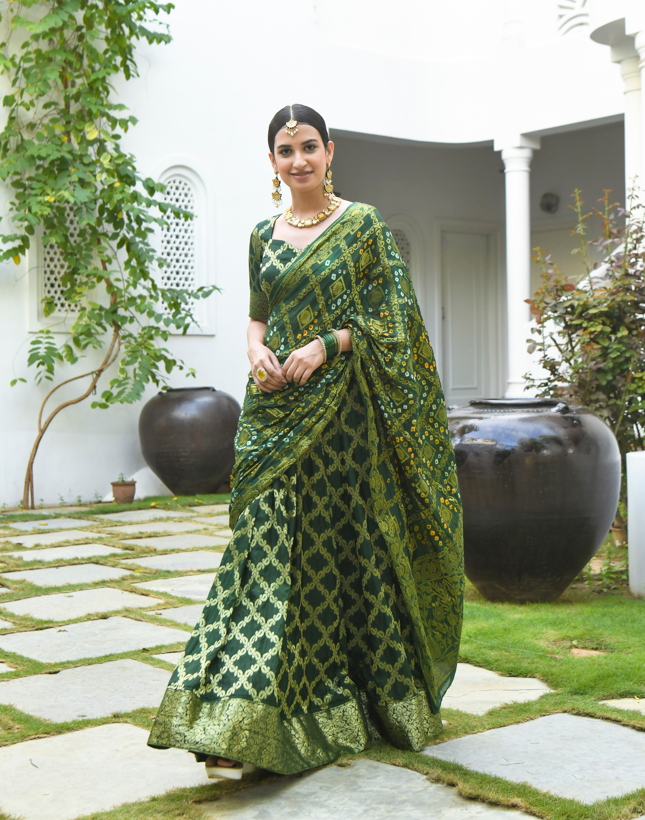 Women's Banarsi Green Bandhani Lehenga 3(Pc)