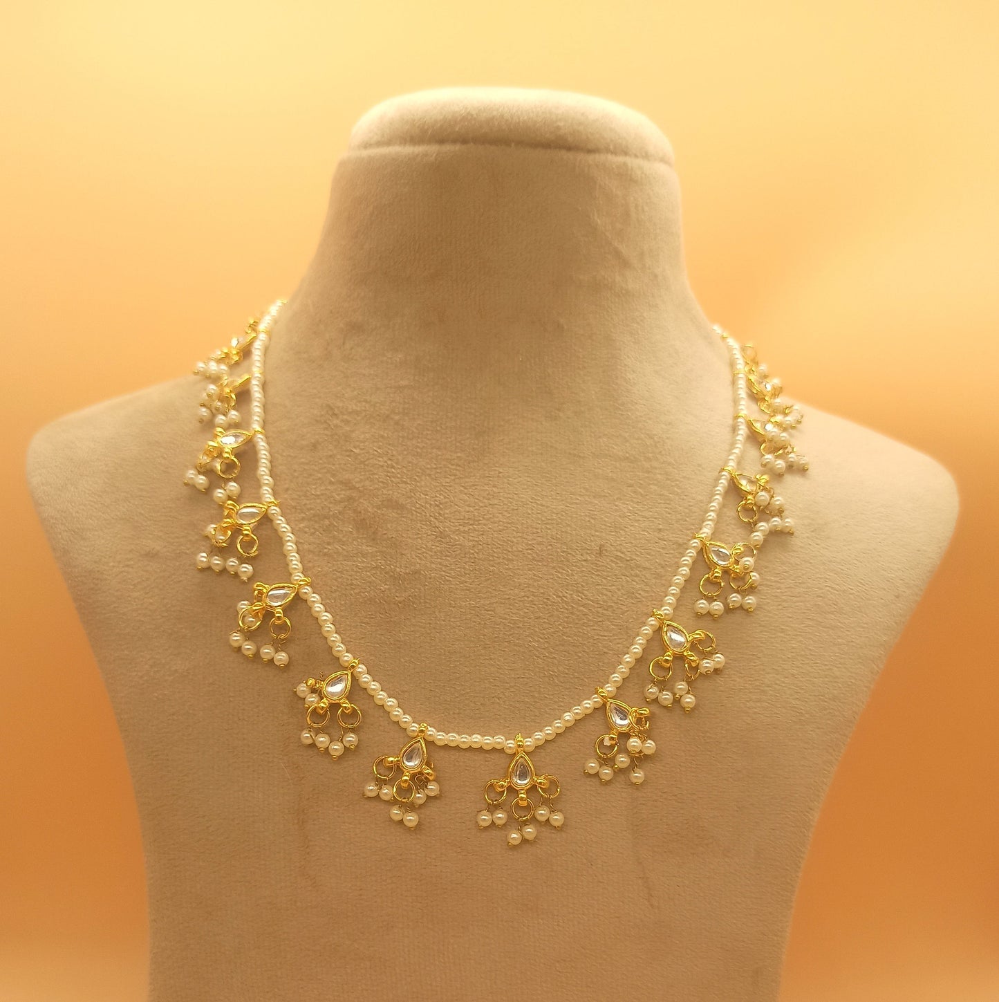 Women's White Kundan & Pearl Bead Necklace